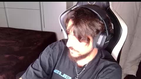 liamriddley online show from October 15, 4:14 pm