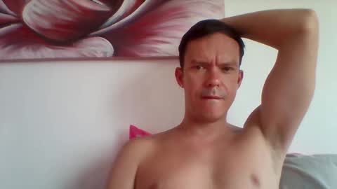 LiamRose online show from January 1, 6:26 am