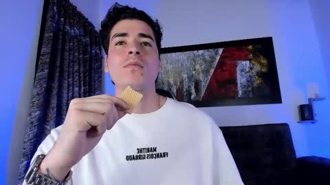 liamwyatt_ online show from November 5, 5:31 am