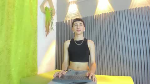 lian_cameron online show from February 28, 4:00 am