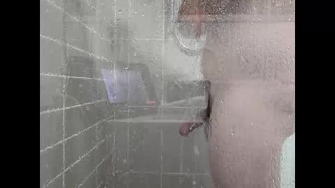 Snapshot of lickitwell29 chatting on December 14, 9:29 am lickitwell29 online show from December 14, 9:29 am