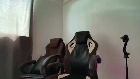 Lior Vante online show from February 4, 3:51 pm