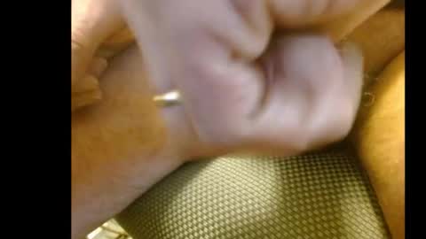 lip_balm online show from February 15, 6:01 pm