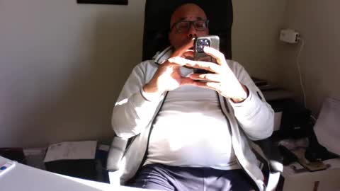 Snapshot of little_buddha chatting on February 17, 12:16 pm Pure Black Power online show from February 17, 12:16 pm