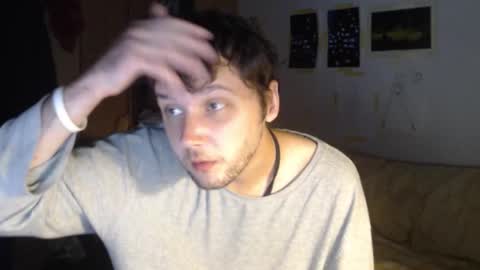 littlealien7 online show from October 29, 9:34 am