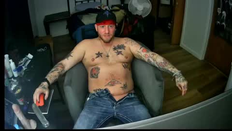 livingpuddle online show from May 23, 12:27 am