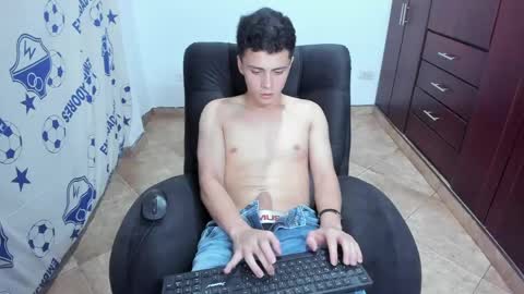 Chris online show from April 14, 12:44 am