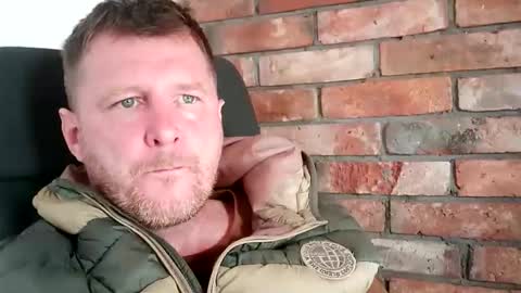 Snapshot of lllukasssxxx chatting on September 16, 11:11 am lllukasssxxx online show from September 16, 11:11 am