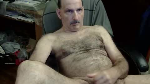 loades182025 online show from September 21, 4:45 am