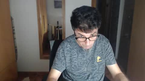 Snapshot of lobosolitario73 chatting on October 10, 10:57 pm lobosolitario73 online show from October 10, 10:57 pm