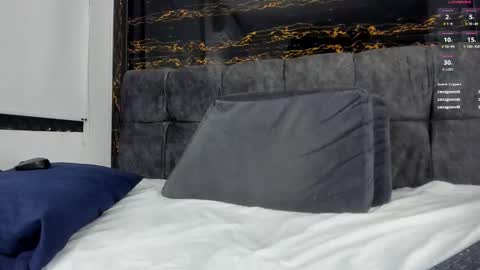 logan_griffin online show from February 5, 6:42 am