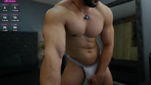 loganmartinx online show from October 29, 9:29 pm