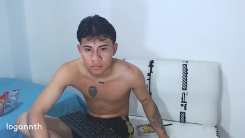logannthh online show from December 29, 4:08 pm