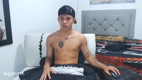 logannthh online show from January 14, 11:16 pm