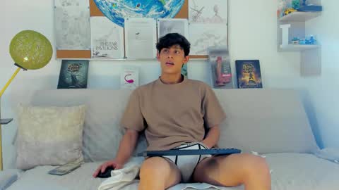 loganoficialx online show from March 2, 4:47 pm