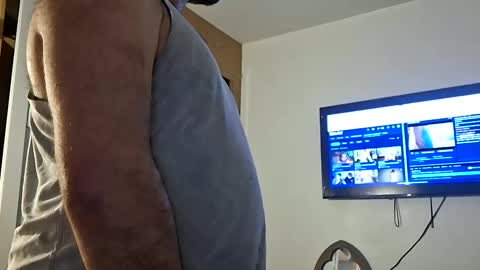 hey you online show from May 14, 2:31 am