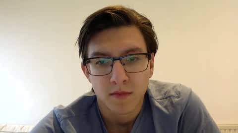 Snapshot of londonboy405 chatting on February 25, 12:03 pm londonboy405 online show from February 25, 12:03 pm
