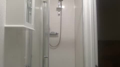 londonerg online show from September 28, 12:03 pm