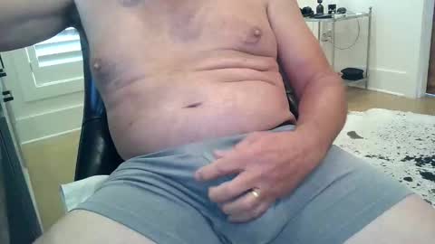 JustaGuyinMS online show from November 20, 5:01 pm