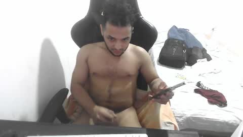 Marvin Santiago online show from March 10, 8:20 am