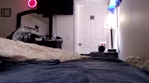 lookatmecum4you online show from December 24, 7:28 am