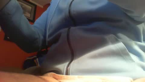 loosegravl online show from March 18, 5:38 pm