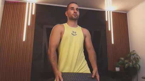  L O R E N Z O  Thumbs Up help  online show from January 14, 6:00 pm