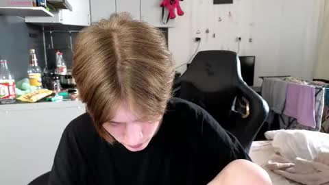 louie_evans online show from March 8, 6:50 am