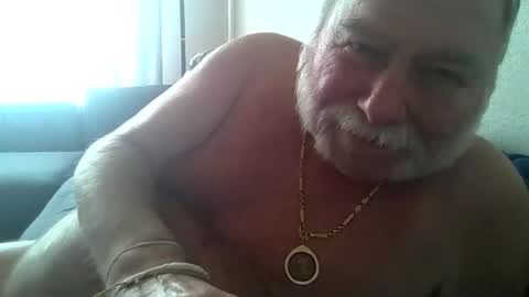 louis_chokdee online show from September 15, 3:46 pm