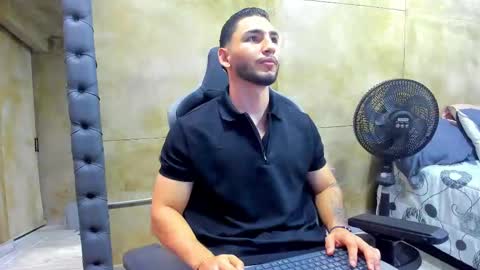 Louis online show from March 11, 7:47 pm