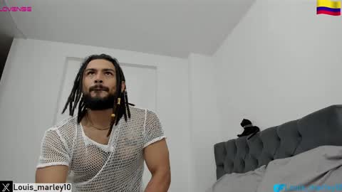 louis_marley_ online show from April 9, 5:52 pm