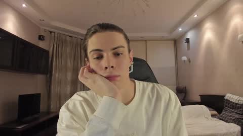 Snapshot of louis_preston chatting on February 17, 8:58 pm Mark online show from February 17, 8:58 pm