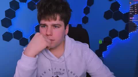 your dream  online show from January 8, 9:47 am