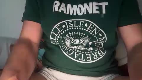 lovecoquin online show from April 6, 6:52 pm