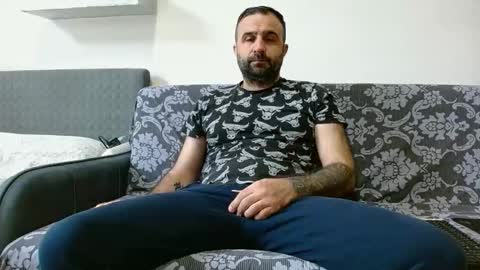 loveivat80 online show from March 31, 6:15 am