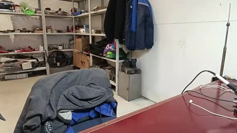 lovejimmi online show from December 1, 6:05 am