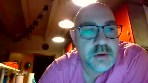 lover010983 online show from February 17, 5:36 am