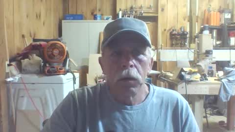 loves_pimk_snapper online show from April 3, 5:10 pm