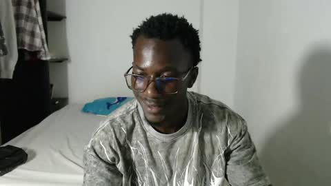 Lowmay palacios online show from March 23, 3:12 am