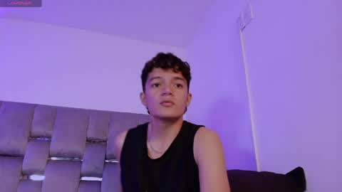 luca_voss1 online show from April 14, 11:54 am