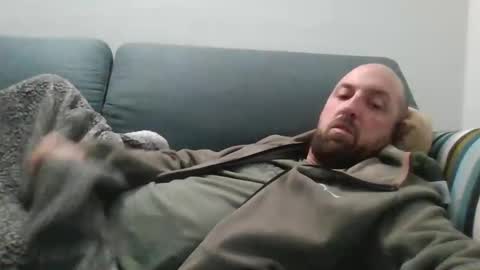 Snapshot of lucabeech88 chatting on December 3, 8:47 am Luca online show from December 3, 8:47 am