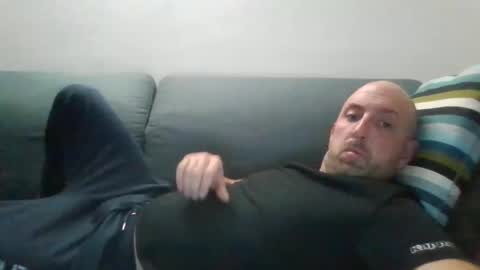 Snapshot of lucabeech88 chatting on September 28, 7:23 pm Luca online show from September 28, 7:23 pm