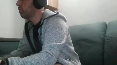 Snapshot of lucabeech88 chatting on January 8, 8:07 pm Luca online show from January 8, 8:07 pm