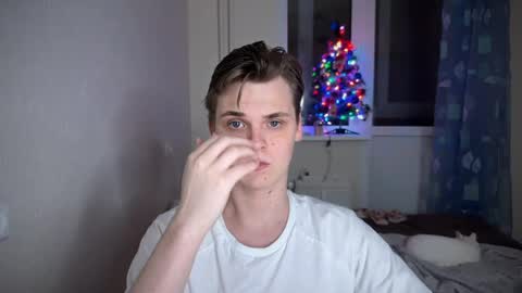 Lucas Gill online show from December 17, 5:15 pm