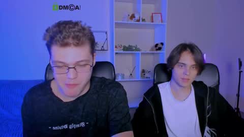 lucas_long_ online show from October 10, 7:40 pm