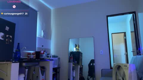 lucasfit24 online show from December 15, 2:47 pm