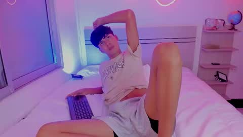 Luccas Ferreira online show from December 4, 7:54 pm