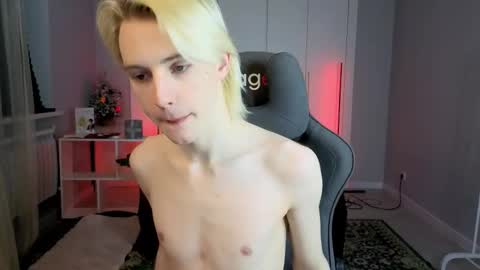 Angelok online show from February 28, 3:33 pm