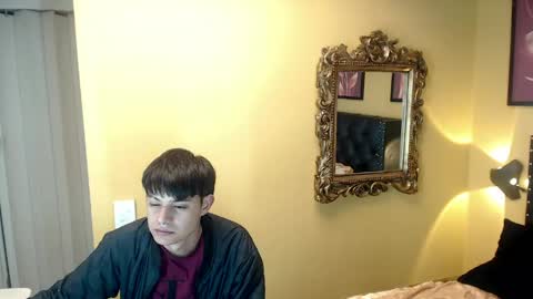 luckk_ online show from May 18, 9:37 am