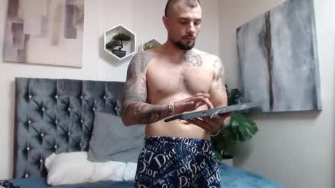 lucky_smith1 online show from November 12, 7:08 pm